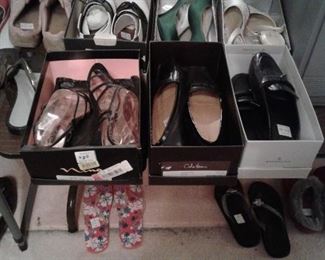 MORE LADIES SHOES SIZE 9-10