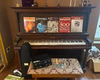 Vintage Piano $100
