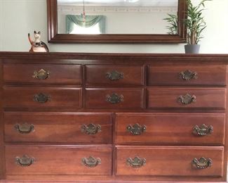 Another solid dresser 