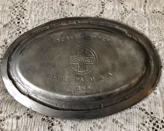 Serve Dad his steak on Fathers Day with an official Griswold platter.  He won’t forget it! 