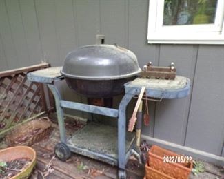 nice grill, needs cleaning