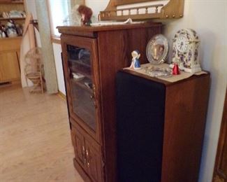 stereo & cabinet