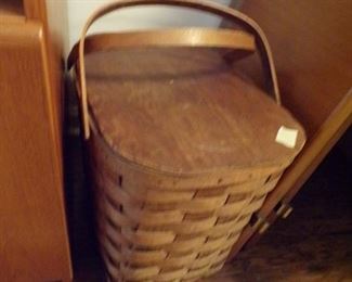 vintage picnic basket