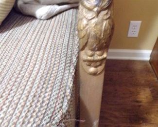 closeup of side of day bed