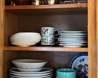 Russell Wright dinnerware