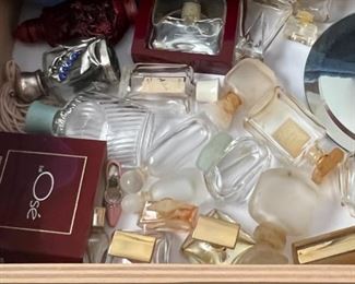 Mini perfume bottles 