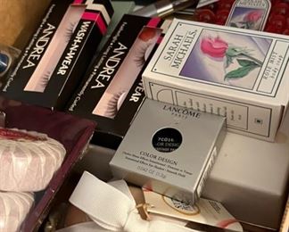 Vintage vanity items