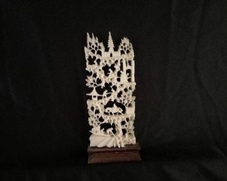 Very petite Asian lattice carving. 