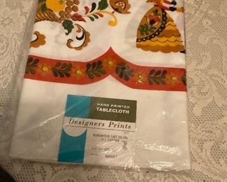 New old stock vintage tablecloth 