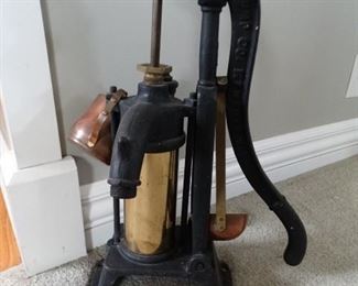 Peter's Pump Co. Kewanee Ill. E21 Hand Brass Water Pump