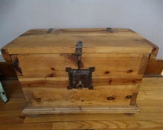 Pine Wood Storage Chest