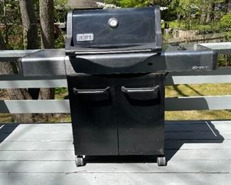 Weber Spirit E 210 Gas Grill - WILL NOT BE AVAILABLE FOR PICK UP UNTIL MAY 31 BY APPOINTMENT ONLY
Lot #: 16