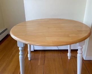 Bermex Wooden Painted Drop Leaf Kitchen Table
Lot #: 30