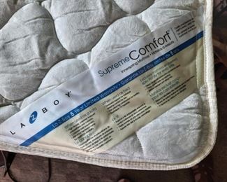 LAZY BOY SLEEPER MATTRESS