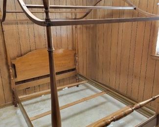 Full Size Canopy Bed