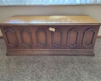 Lane Cedar Chest