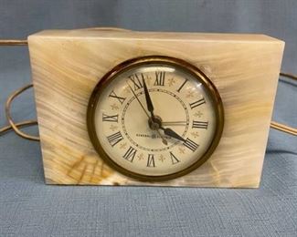 Vintage General Electric alarm clock in onyx - runs