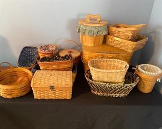 Stonewall Kitchen and Longaberger baskets for use or display.