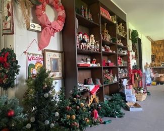 Hundreds of rare Christmas items, ornaments, and Christmas lights.