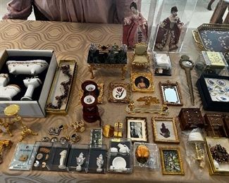 Gilded Age Dollhouse Collection - simply amazing nd so tiny!