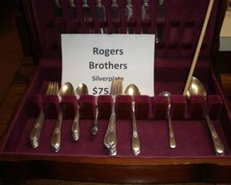 Partial set of Rogers Brothers silver plate flatware