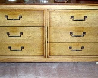 Drexel dresser with Mirror
