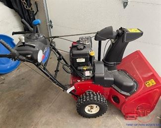 TORO Power Max 826 OE Snowblower