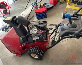 TORO Power Max 826 OE Snowblower