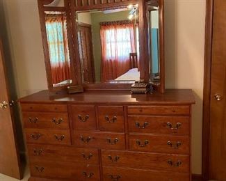 KELLER FURNITURE Bedroom Set