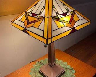 Stain Glass Table Lamp