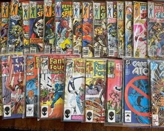 Large Comic Book Collection of HUNDREDS of Comics