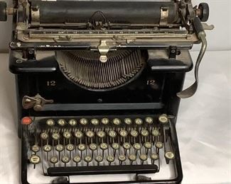 One antique Remington Standard No. 12 manual typewriter, unknown working condition, H 11"x W 13"x D 14".