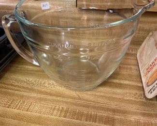 Pampered chef 8 cup measuring cup