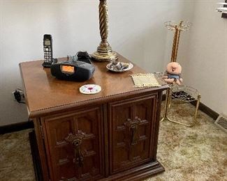 Mid-century modern end table, nightstand