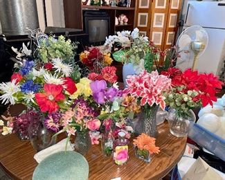 Floral decorations, seasonal flowers, flower bundles and vases