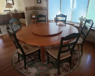 Drexler table with 8 Chairs