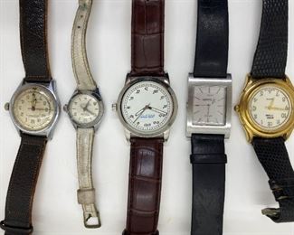 5 Vintage Watches Alb Grossenbacher, Bercona Sport, Guess Aventis, King Power & Swiss Time
Lot #: 49