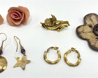 3 Vintage Earrings, 1 Coconut Brooch & Cherub Pin
Lot #: 45