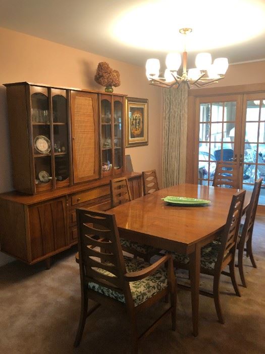Mid Century Modern Young Manufacturing Vintage Table w/ 3 Leaves, 6 Cats Eye Ladder Back Chairs & Breakfront China Cabinet