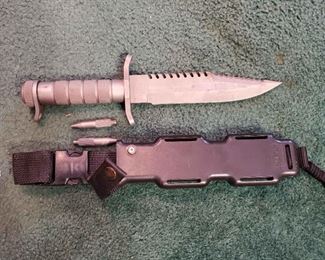 Buck 184 Survival Knife