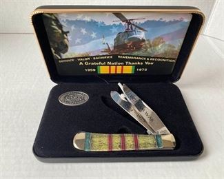 CASE XX WR Pocket Knife Vietnam War Trapper Gift Set