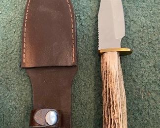 Trophy Stag Hunter Knife With Gutting Hook