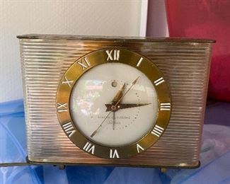 Super cool vintage desk clock.