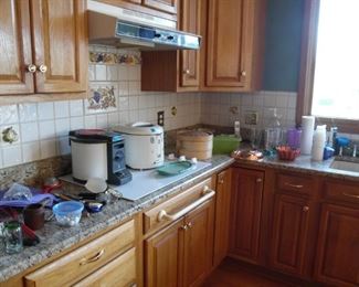 Lot's of kitchen supplies and cook ware
