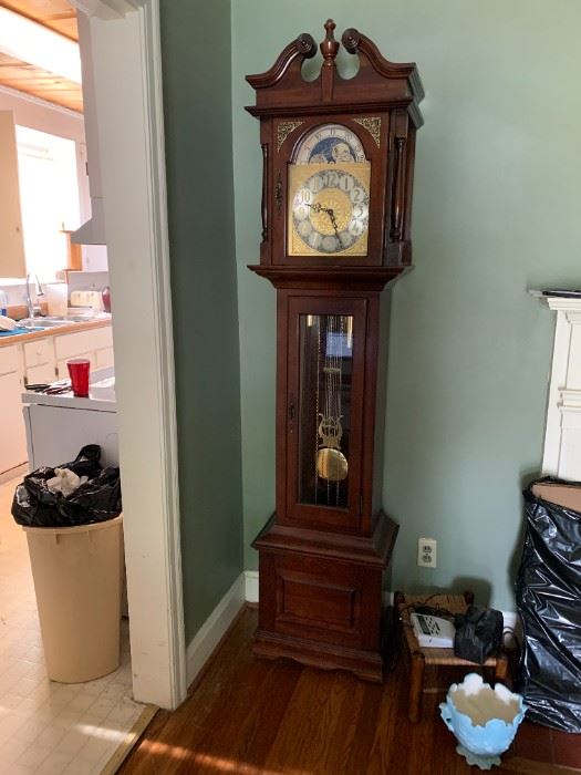 #1	grandfather clock Emperor 19 1/2 x 12x83	 $275.00 	
