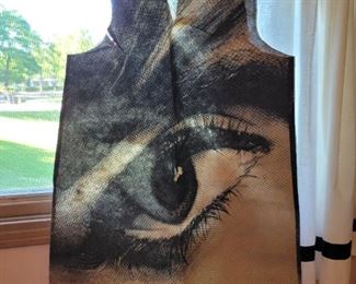 Poster dress