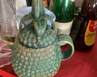 Pineapple pottery piece