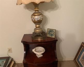 Night stands and vintage lamps