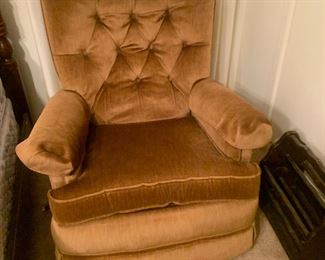Crushed velvet chair