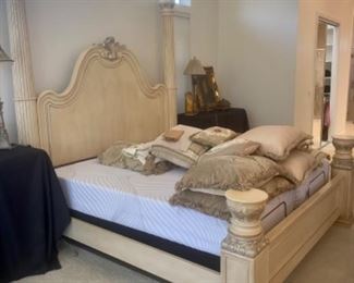 Henredon king bed with adjustable mattresses